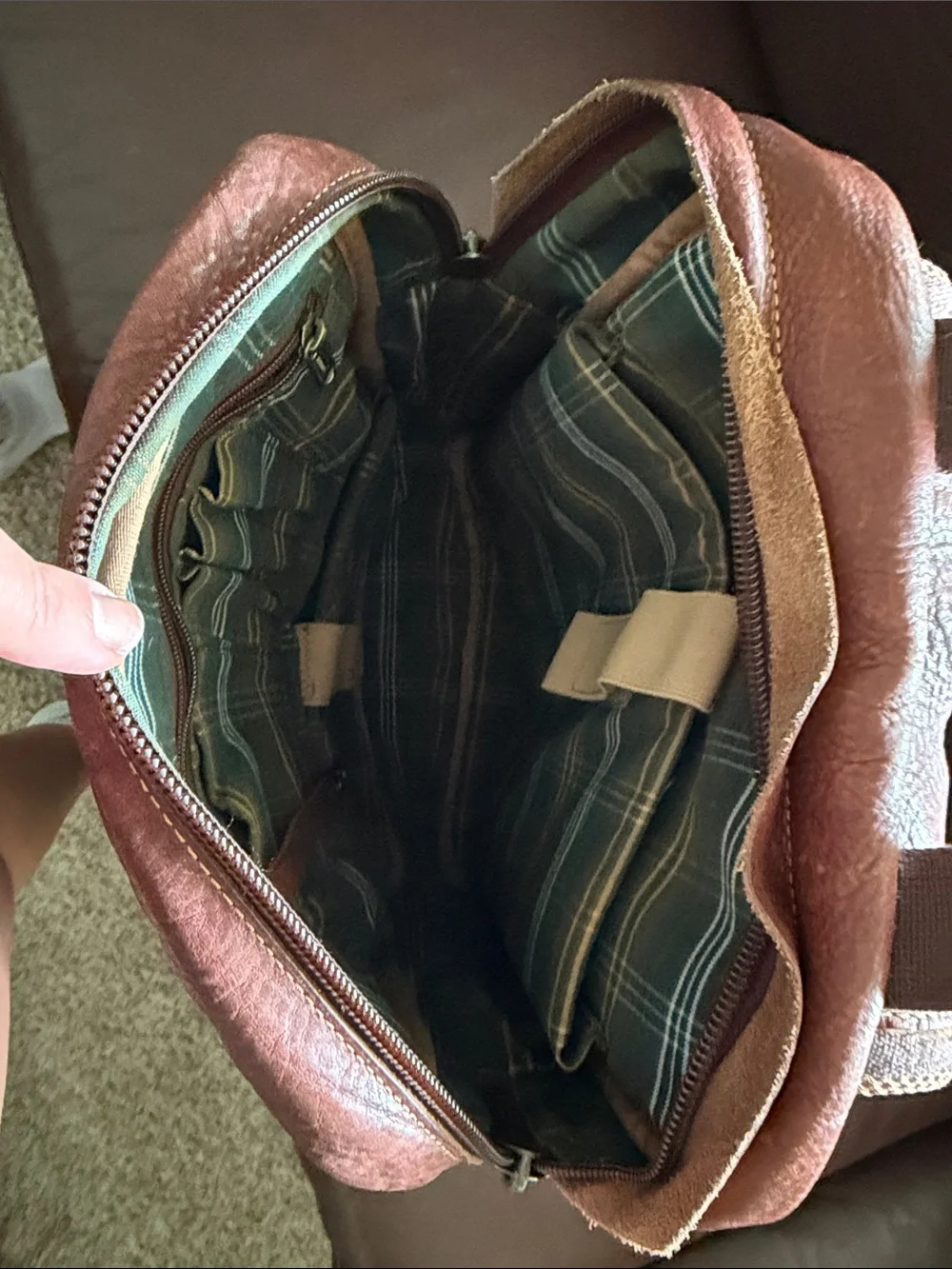 Duluth Trading Co Chestnut Brown Full-Grain Leather Backpack